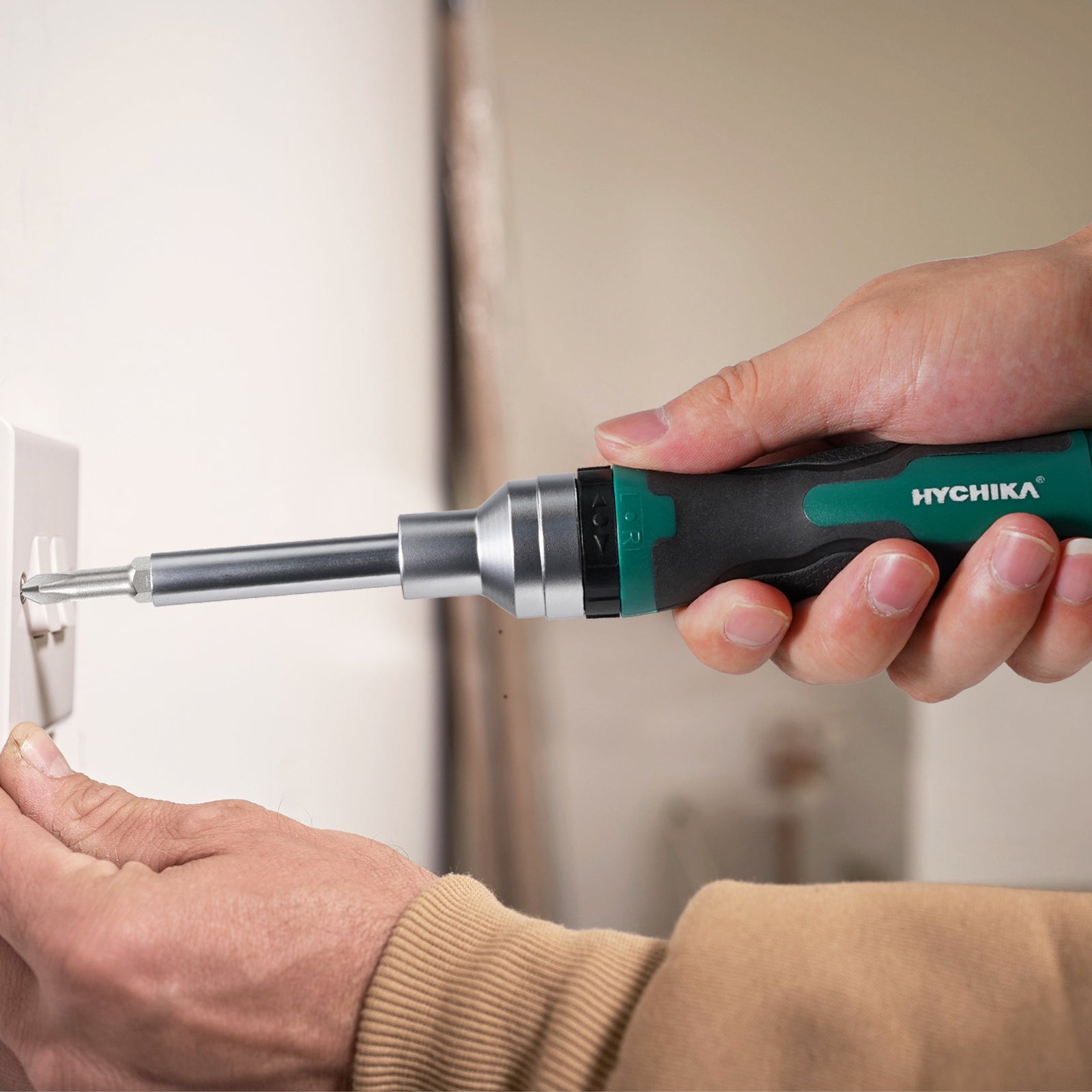 HYCHIKA 16-in-1 Ratcheting Screwdriver, All in One with Phillips, Slotted, Torx, Square, Hex bit and Double End Nut Driver